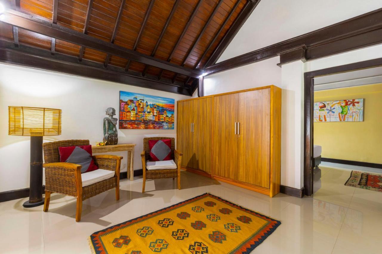 סמיניאק Villa Kibbi מראה חיצוני תמונה