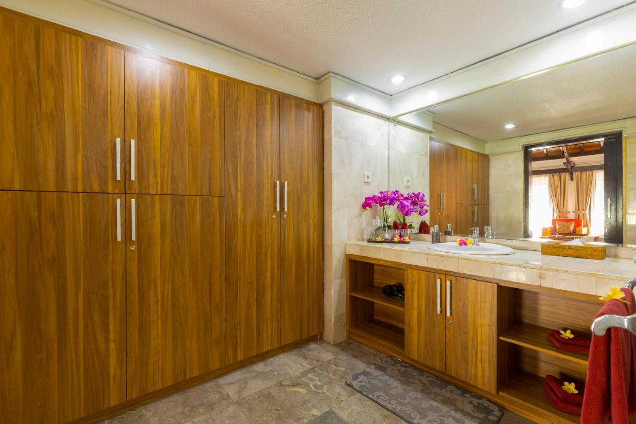 סמיניאק Villa Kibbi מראה חיצוני תמונה